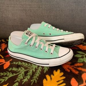 Converse Low-top Mint Green Shoes Women’s 7